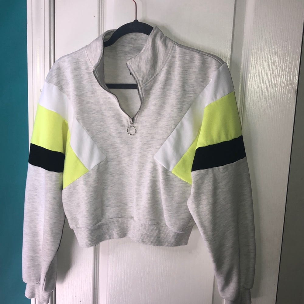 H&M cropped hooodie